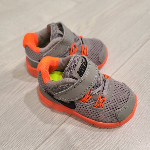 Nike Kids Lunarglide 4 Grey Orange - Picture 2 of 8